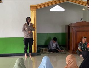 Ketika Kepedulian Menjadi Pengabdian, Kapolsek Kemang Hadiri Santunan Janda dan Duafa