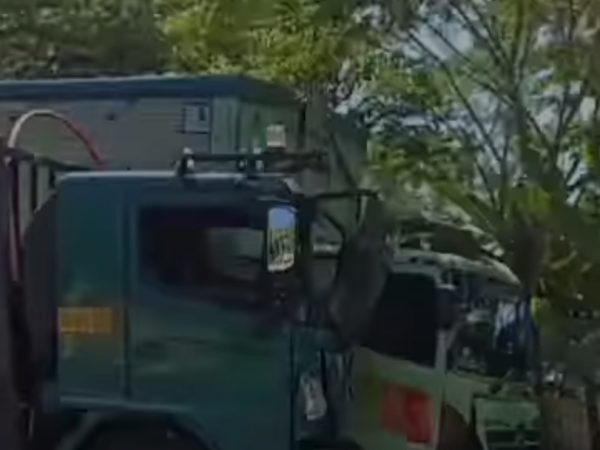 Dua Truk terlibat kecelakaan di Jalur Pantura Situbondo, arus lalu lintas sempat terganggu 
